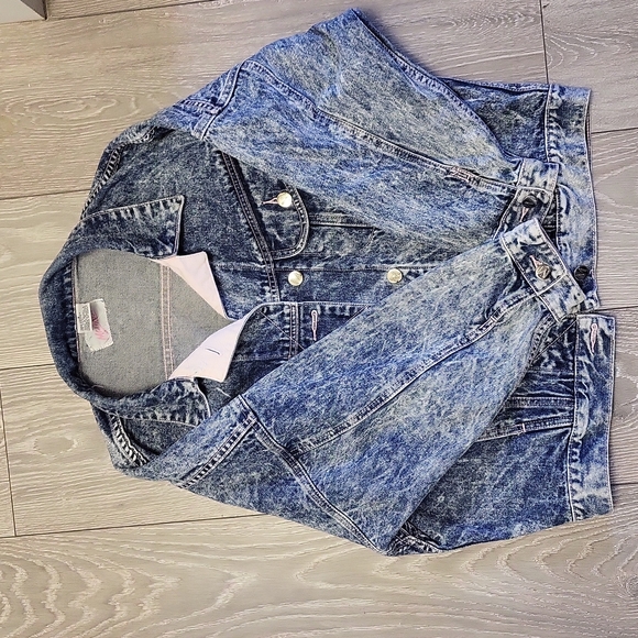 MARIPOSA Vintage Acid-Barbie Denim Jean Jacket with Pink Stitching - Picture 6 of 9